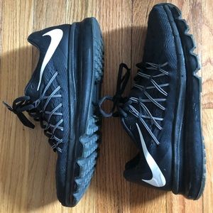 Black Gel air max Nike sneakers